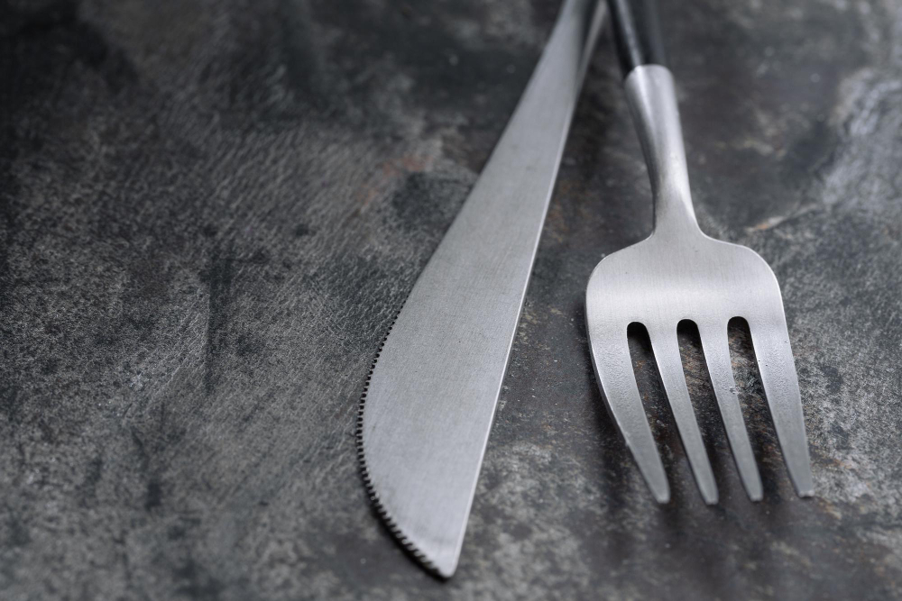 Stainless Steel vs. Silver-Plated Flatware: Which is Best for Your Hospitality Business?