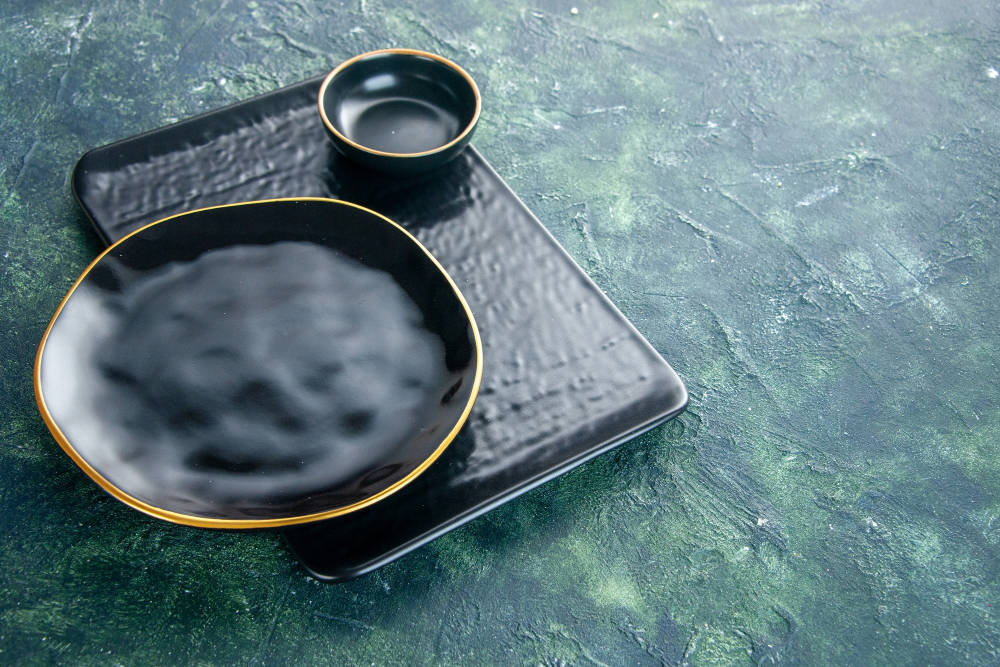 Why Black Chinaware Is the Latest Luxury Dining Trend