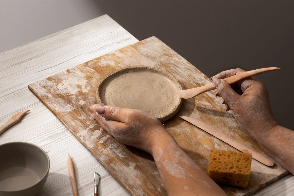 Artisan Stoneware in Contemporary UAE Interiors: Blending Tradition with Modern Design