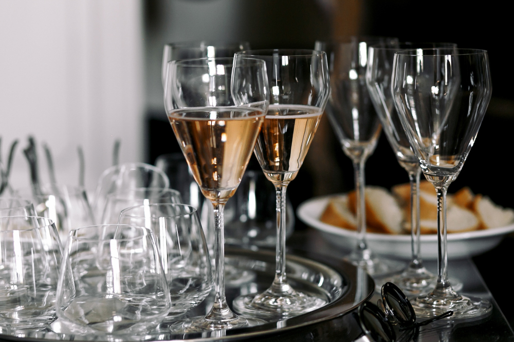 Top Trends in Restaurant-Grade Wine Glasses for Upscale Dining