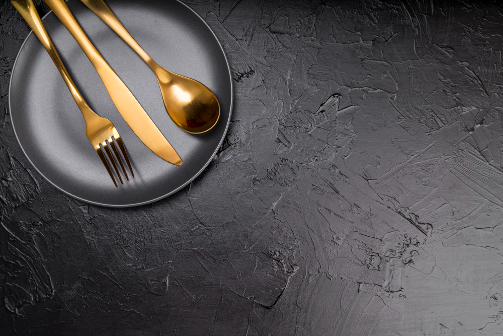 How Custom Cutlery Enhances the Guest Experience in High-End Restaurants