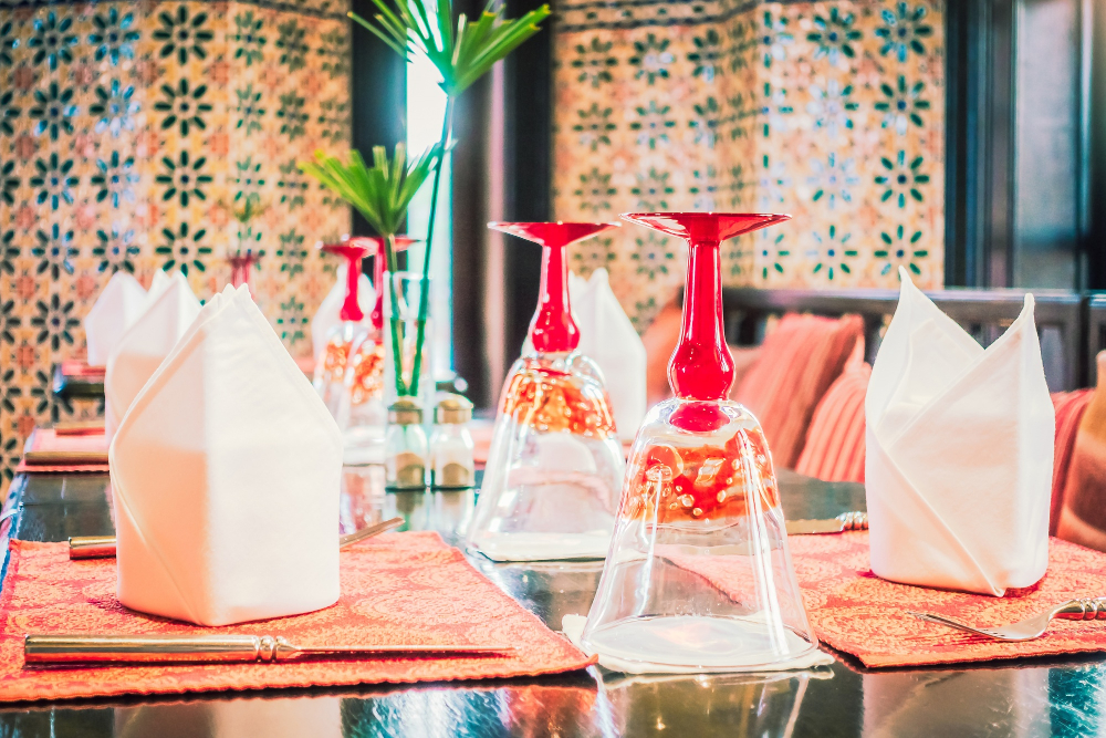 Glassware Innovations for High-Traffic Hotel Lounges