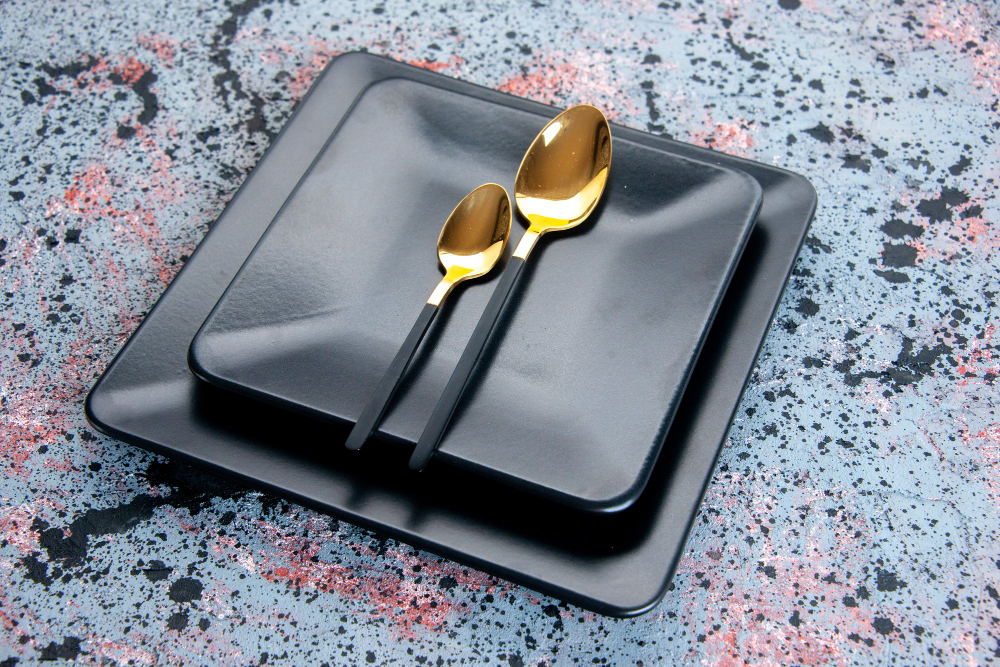 How UAE’s Hospitality Sector is Redefining Luxury Dining with Tableware