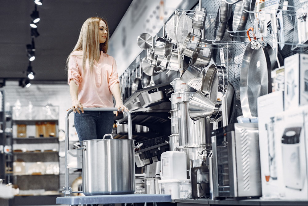 Bulk Kitchenware Buying in the UAE: What Hotels Need to Know in 2025