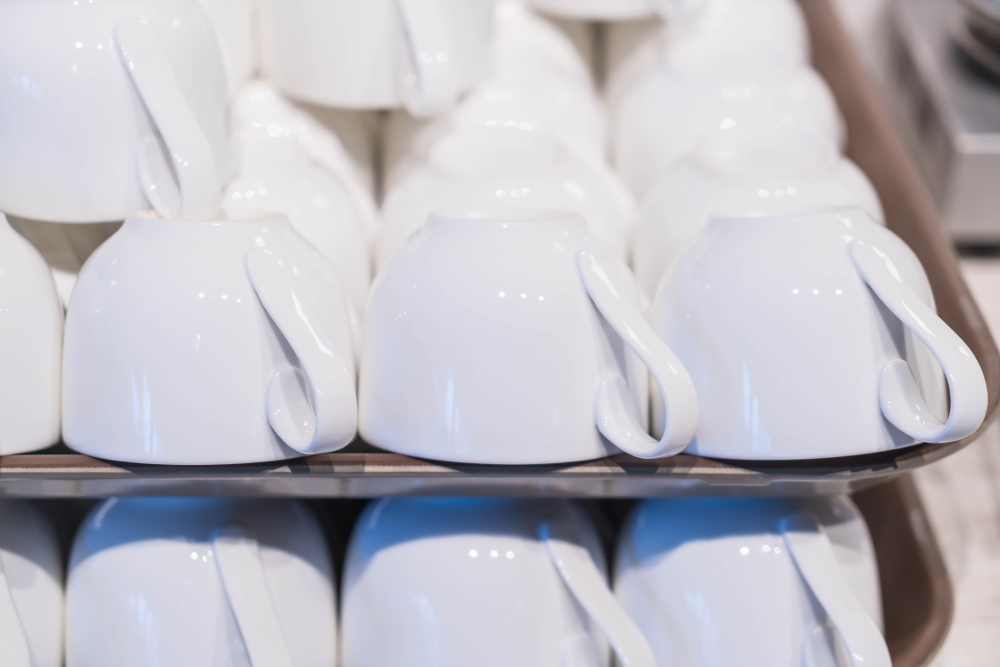 Why UAE Hotels Are Switching to Local Crockery Suppliers: A Procurement Guide