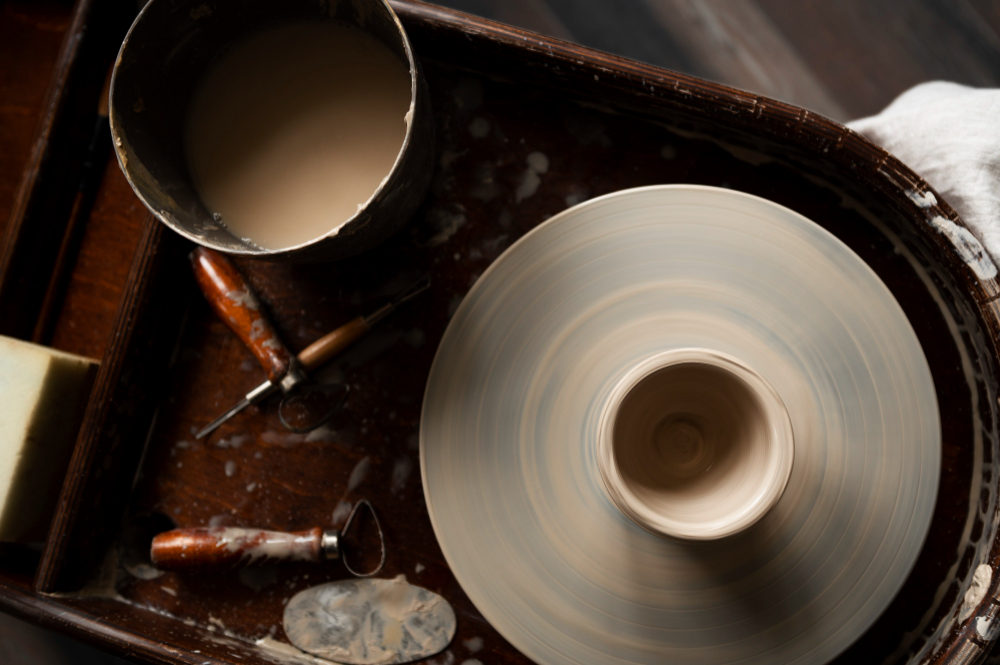 From Craftsmanship to Table: The Journey of High-End Porcelain in Dubai’s Hospitality Industry