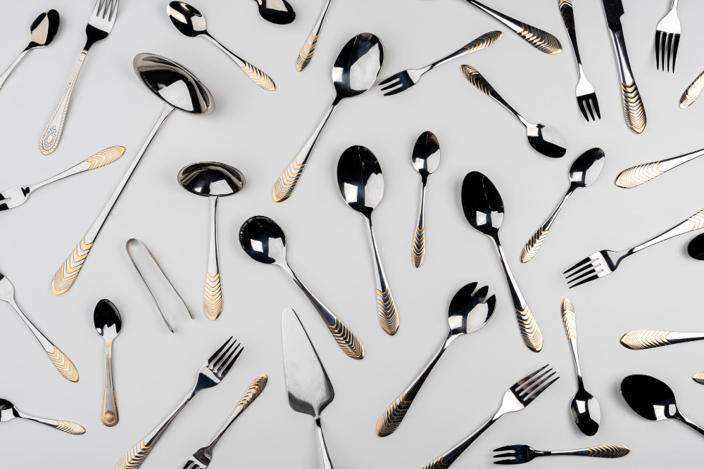 The Evolution of Stainless Steel Cutlery: From Manufacturing to Modern Dining