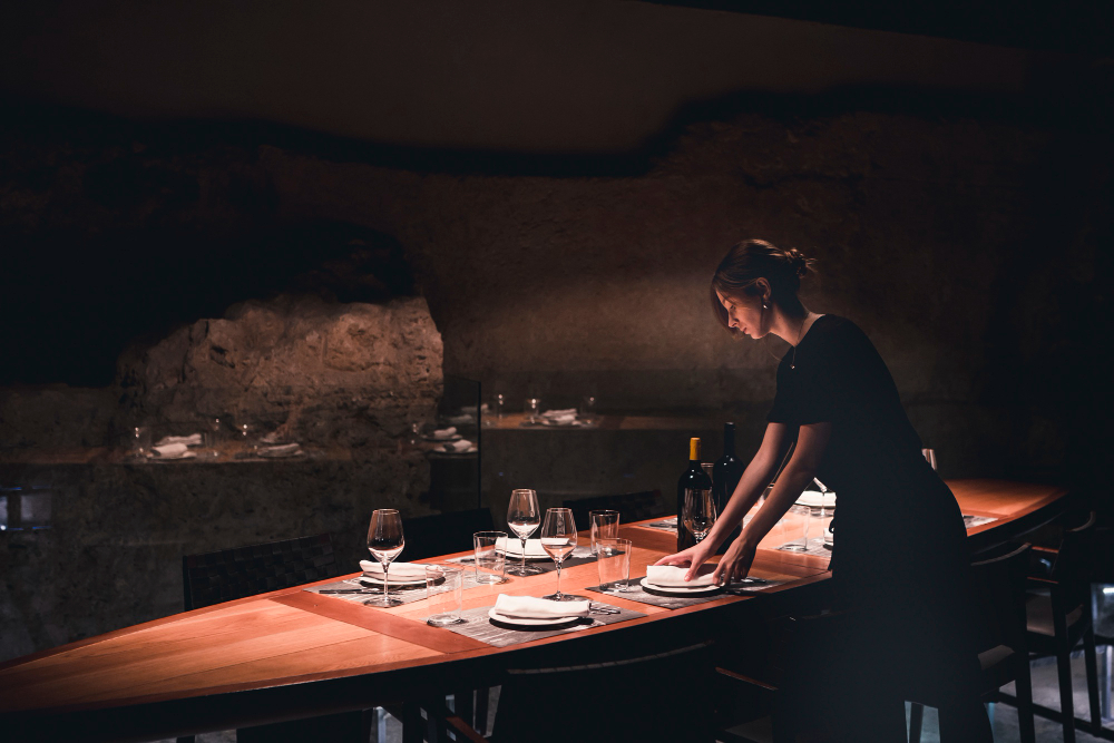 The Legacy of Luxury: Fine Tableware in UAE's High-End Hospitality 