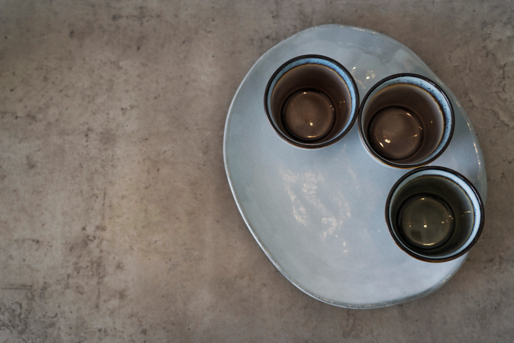 The Rise of Artisanal Tableware: How Handmade Ceramics Elevate Hotel Dining Experiences