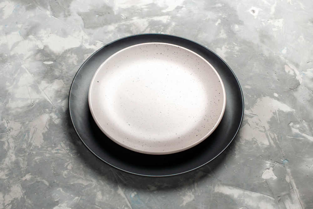 Transforming Restaurant Ambiance with Custom Printed Ceramic Plates in the UAE