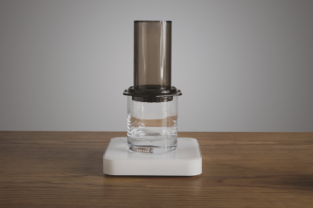 Integrating Smart Glassware Solutions into Hospitality Supply in UAE for Upscale Venues
