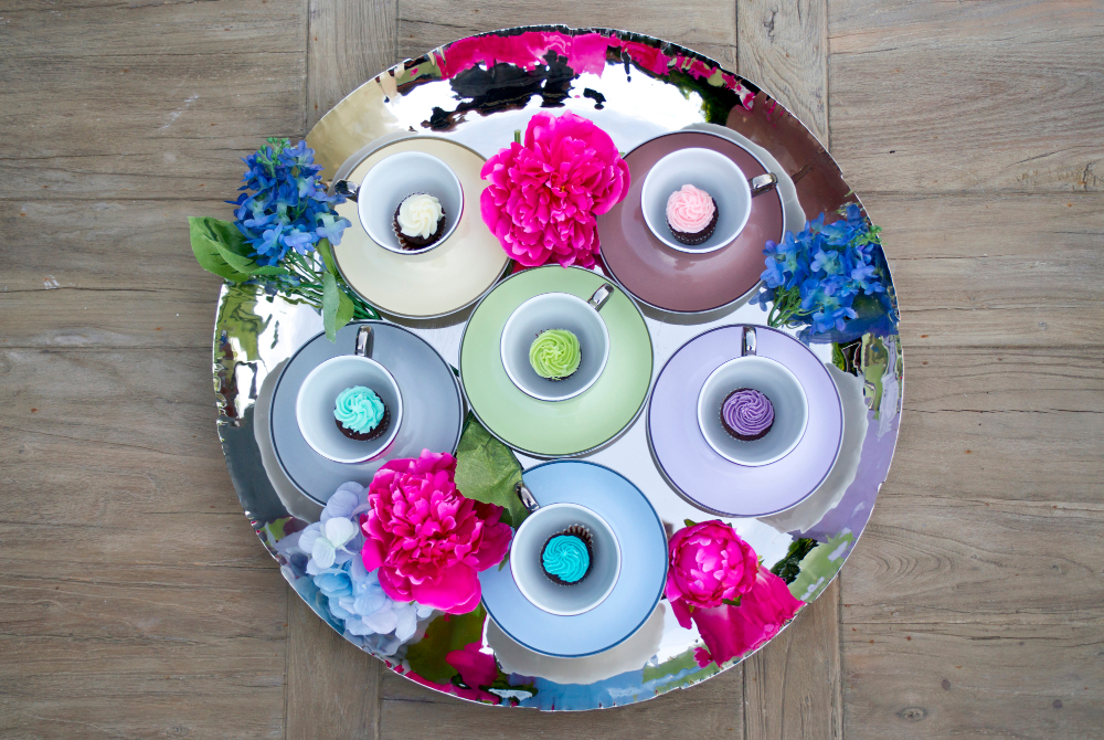 Multi‑Sensory Dining: Pairing Personalised Photo Ceramic Plates with Music and Scent