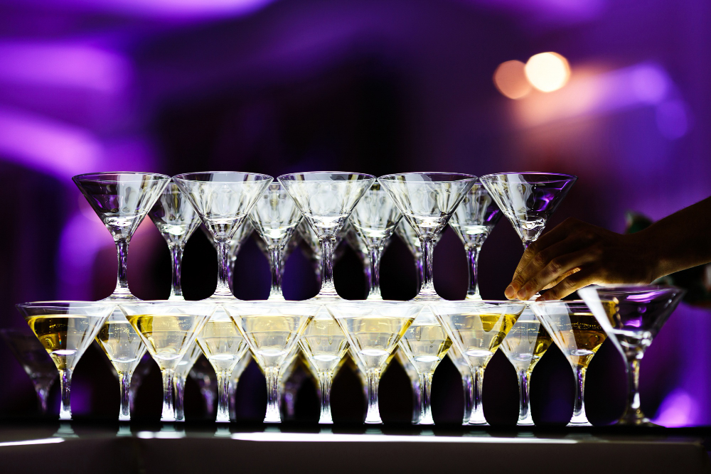 How Catering Equipment Suppliers UAE Support High-End Corporate Events