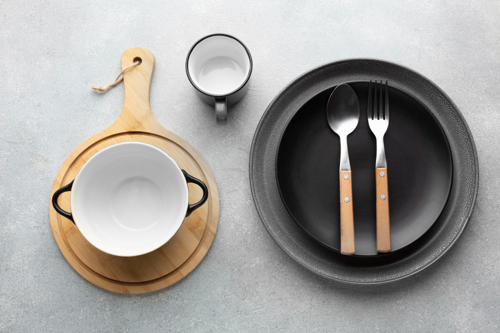 How a Chinaware Supplier in UAE Elevates Fine Dining Experiences with Bespoke Designs