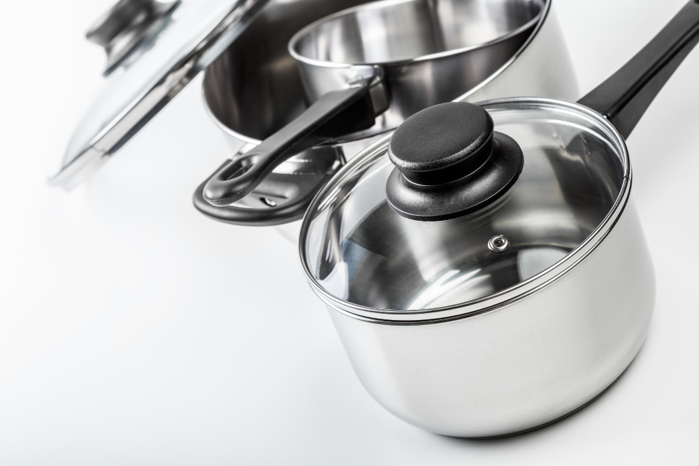 How Commercial Kitchenware Suppliers UAE Deliver Precision-Engineered Tools for Fine-Dining Chefs