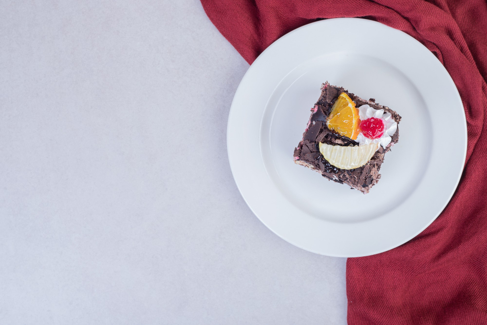 Choosing a Ceramic Plates Supplier for Hotels to Match Your Venue’s Premium Style