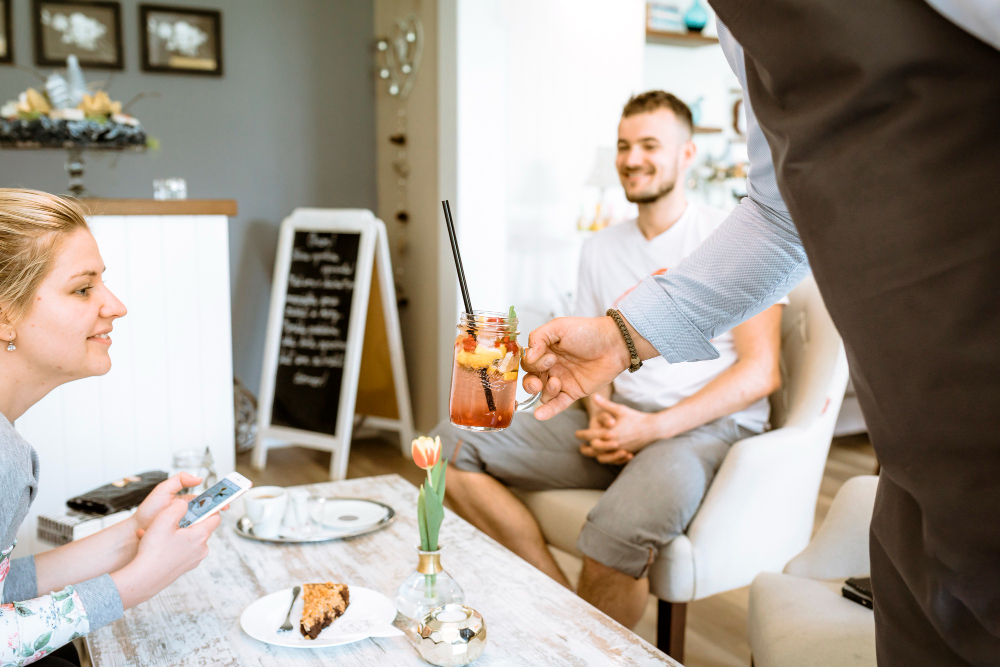 How High Quality Hotel Supplies Dubai Transform Guest Dining Experiences