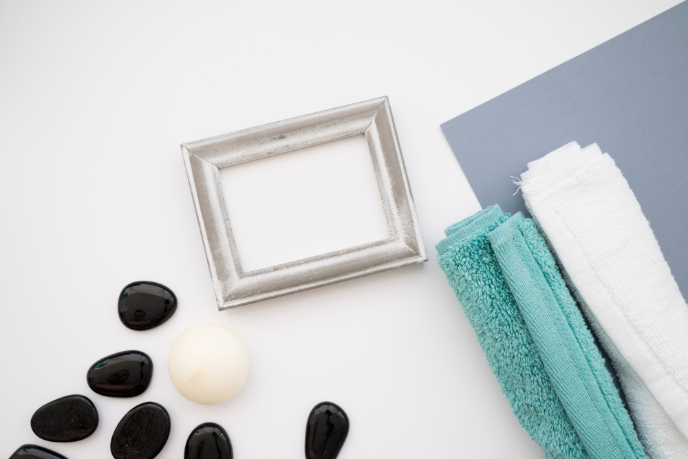 Custom-Logo Hotel Supplies Dubai Bathrobes: Stylish Branding Made Easy