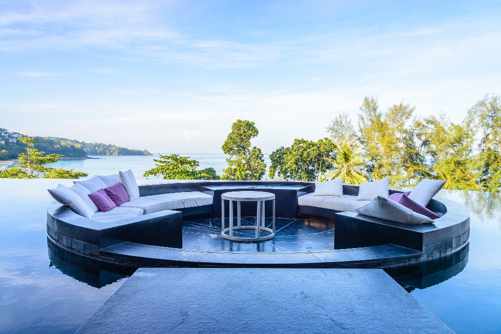 Hotel Furniture Suppliers UAE Specializing in Ultra‑Durable Luxury Pieces Built for High‑Traffic Environments