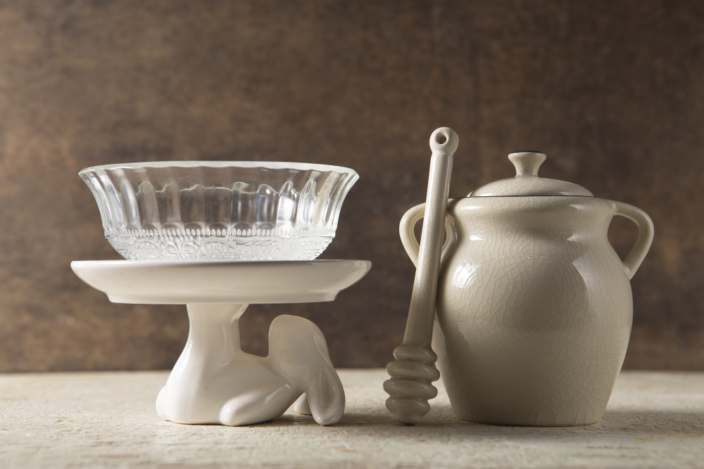 Elevating Table Settings with Matching Chinaware & Glassware